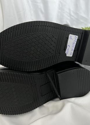 Фирменные стильные качественные высокие кожаные сапоги на шнурках6 фото