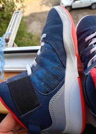 Детские кроссовки tarmak 31р