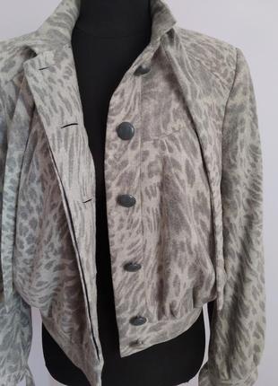 Шерстяная курточка