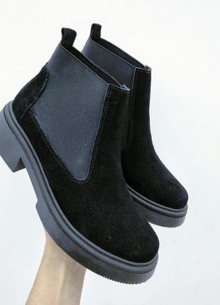 Женские ботинки челси из натуральной замши черные демисезонные monaco