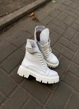 Натуральные кожаные демисезонные и зимние белые ботинки - берцы