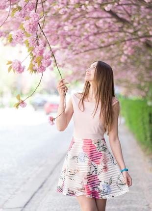 Ніжне рожеве платтячко з квітковим принтом🌸