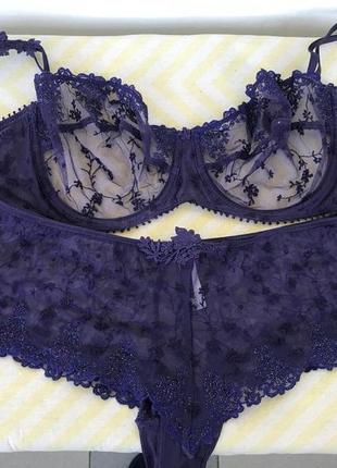 Изысканный комплект белья