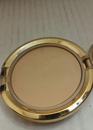 Milani even touch powder foundation shell 01 пудра