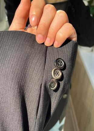 Черный удлиненный пиджак в полоску с шерстью с мужского плеча 1+1=35 фото