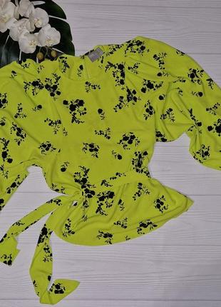 Яркая  шифоновая блуза р.42-44 цвета шартрез