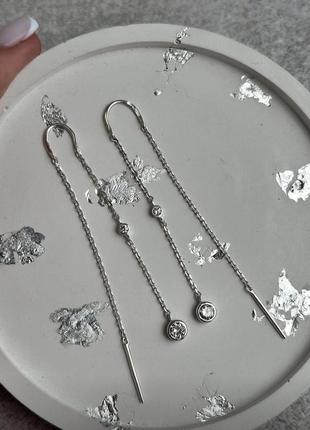 Довгі срібні сережки ланцюжки з фіанітами3 фото