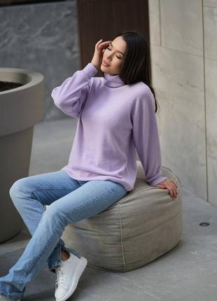 Жіночий утеплений светр гольф під горло