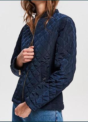 Стьогана куртка фірми reserverd