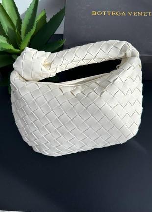 Жіноча сумка боттега венета біла bottega veneta white