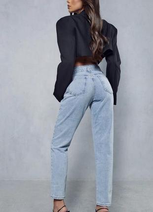 Прямые джинсы с высокой посадкой.3 фото