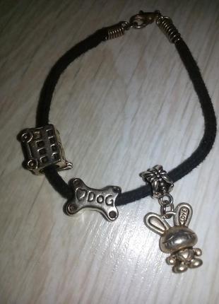 Браслет з шармами