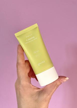 Goodal - зволожувальний сонцезахисний крем - houttuynia cordata calming moisture sun cream - spf50+pa++++