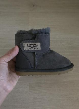 Угги детские ugg australia (не оригинал). размер 25 (стелька 16 см)