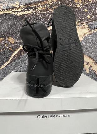 Дутики calvin klein