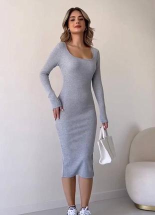 Базовое женское платье миди с длинным рукавом в рубчик