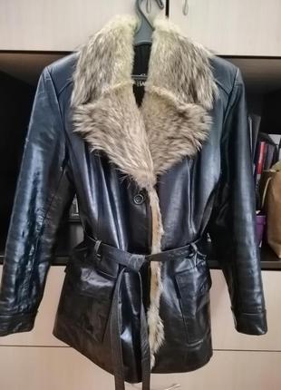 Кожаная куртка-пальто (лакированая кожа)