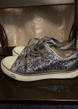 Кросівки slip-on ugg 38 теплі оригінал шкіра чудовий стан