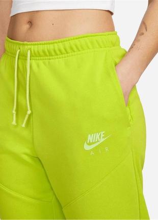 Женские брюки nike оригинал из новых коллекций.4 фото