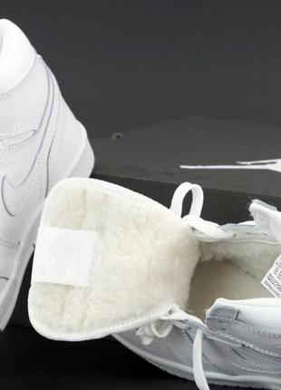 Зимние женские кроссовки nike air jordan 1 winter white (мех) 374 фото