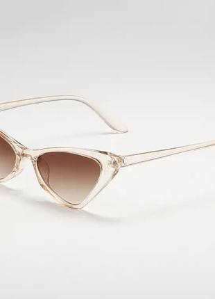 Окуляри з коричневим склом