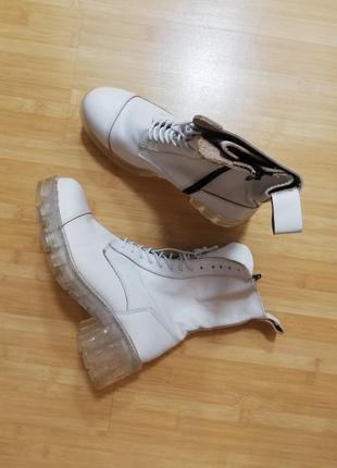 Боти  шкіра zara нові