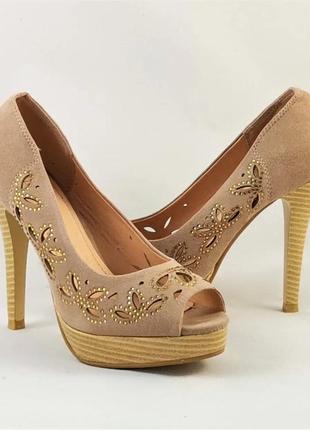Женские бежевые туфли на каблуке шпильке замшевые модельные (размеры: 36,37,38,39,40,41)8 фото