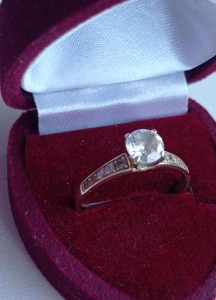 Золотое кольцо. камень фианит.