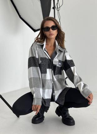Тепла сорочка в клітку жіноча