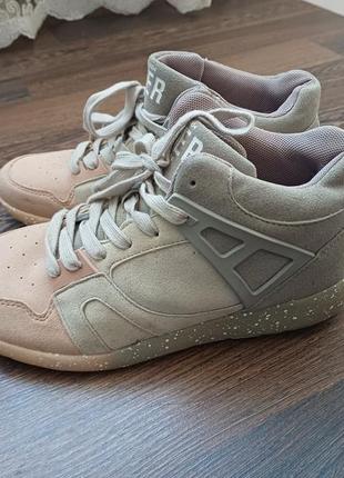 Cropp кросівки