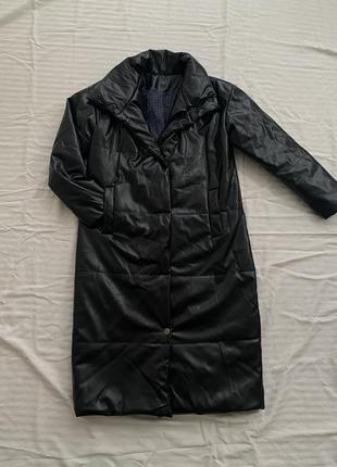 Зимняя куртка из эко кожи в черном цвете