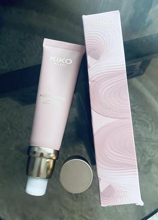 Тональна основа kiko milano mood boost luminous foundation