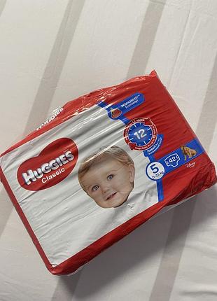 Підгузки huggies