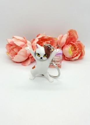 🐱🌸 милый брелок для ключей "белый котик с пятнами" кошка котенок3 фото