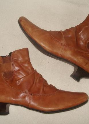 Tamaris 40-41 р. демисезонные кожаные ботиночки7 фото
