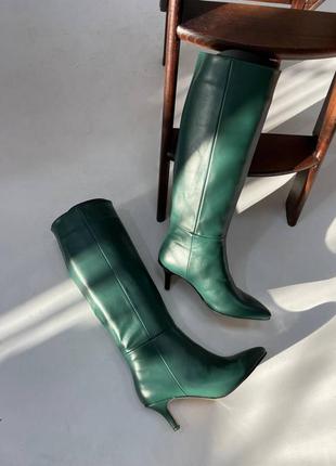 Зеленые кожаные сапоги на невысоком каблуке цвет на выбор3 фото