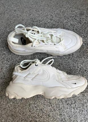 Кроссовки nike tc-7900