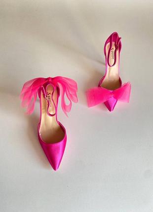 Туфли на каблуке с бантиком атлас розовые барби4 фото