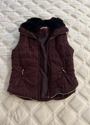 Жилетка бордова