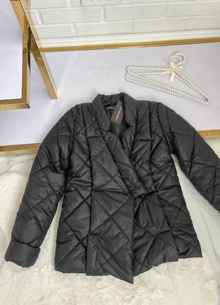 Стильная куртка, р.уни 48-50, плащевка лаке и силикон 150, черный1 фото