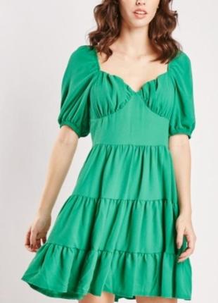 Красивое зеленое платье бохо свободно кроя