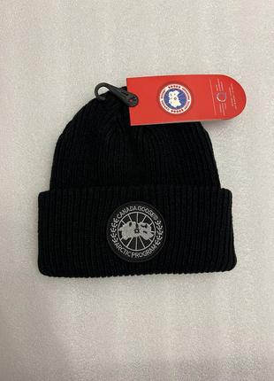 Canada goose шапка канада