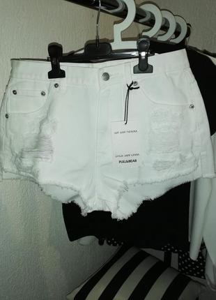 Шорты pull&bear рваные белые 4