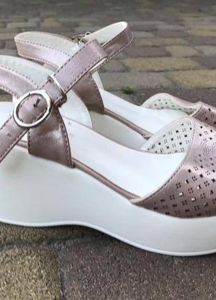 Нові шкіряні босоніжки miss marisa 40 розмір 25 см2 фото