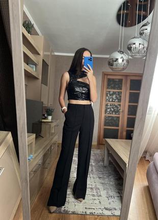 Брюки с разрезами по бокам