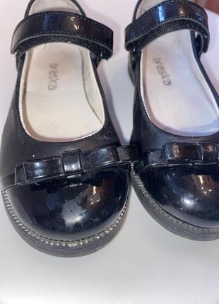 Кожаные туфли на девочку 28 размер braska4 фото