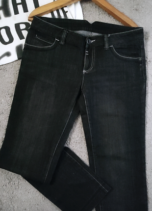 Черные укороченные джинсы
