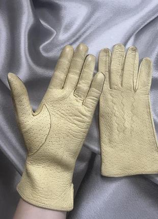 Мягкие кожаные перфорированные перчатки3 фото