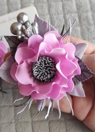 Заколки, резинки з рожевою квіткою