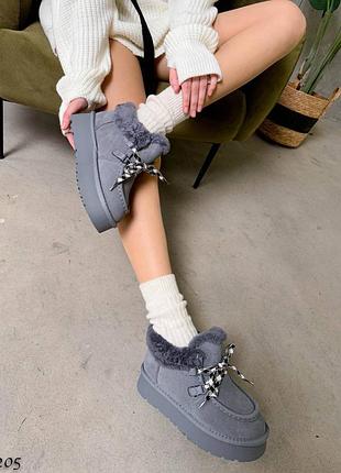 Очень классные зимние ботинки валянки на повышенной подошве короткие
